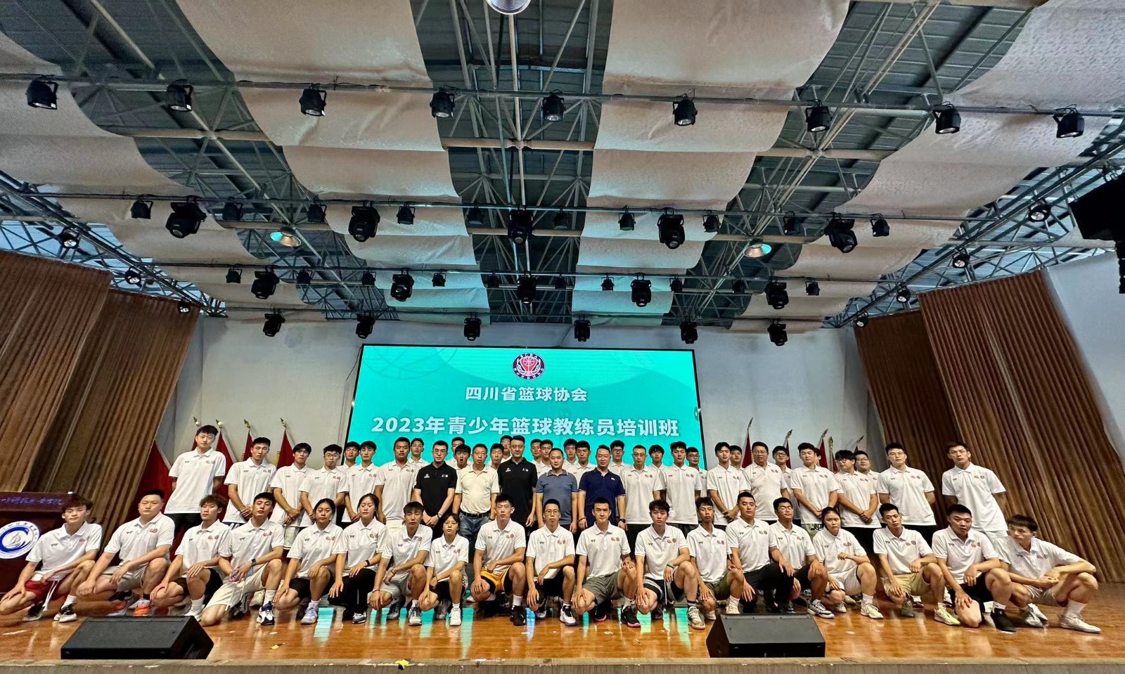 1687857871592977.jpg ee.jpg