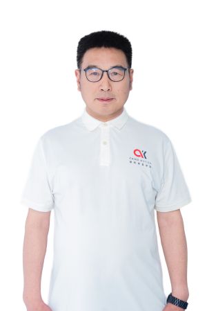 1718104837977294.jpg 谢小平.jpg